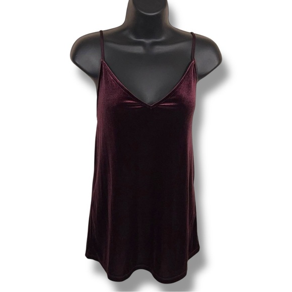 Size 6 Halogen Burgundy Red Velour Tank Y2K Style Stretch Goth Sleeveless Vneck - Picture 1 of 11